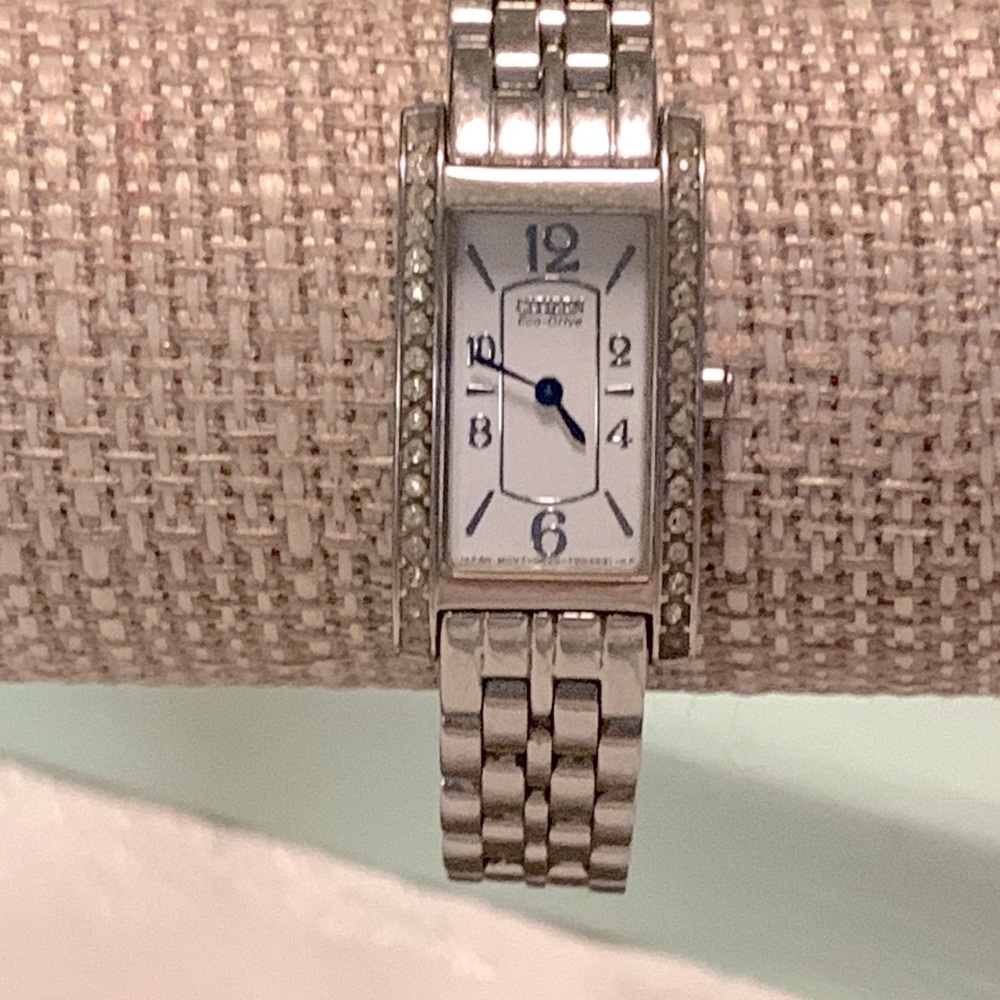Special 
Ladies Citizen Eco Drive. Diamond/Crystals
